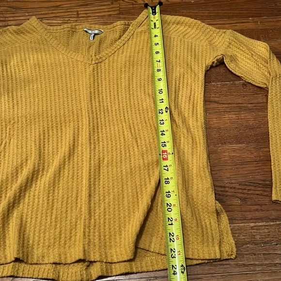 BKE Sweater - Picture 4 of 6